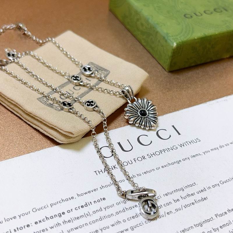 Gucci Necklace 09yxx136